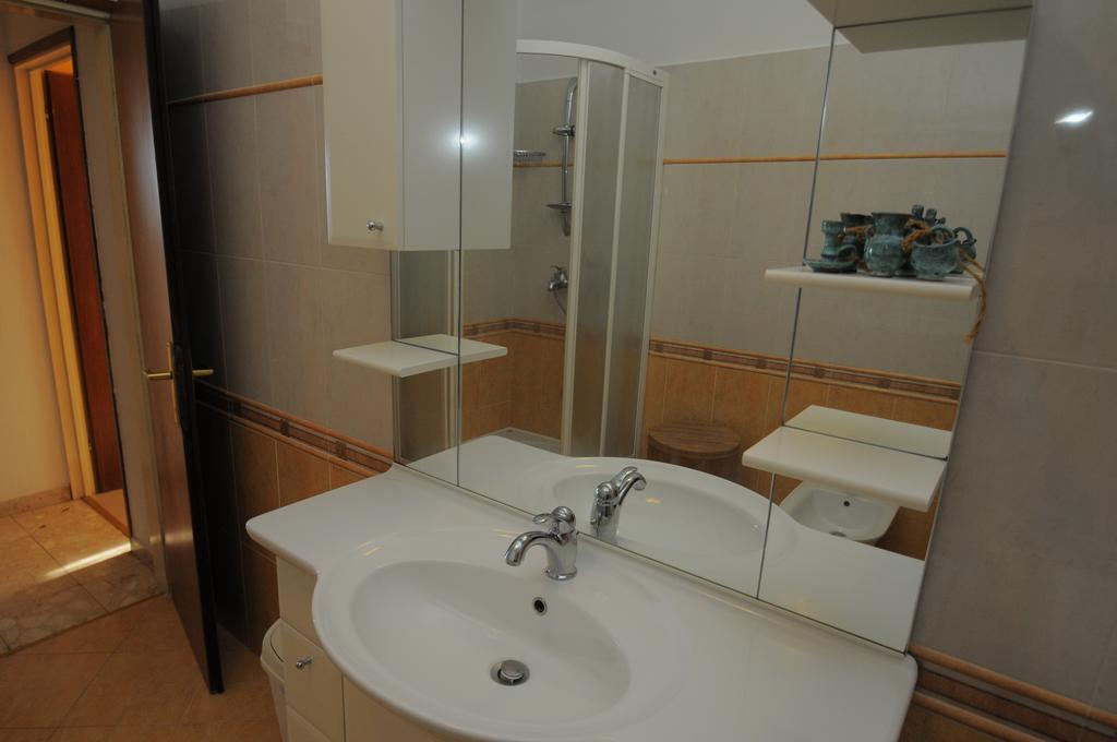 Apartment Kisic 3 Icici Exterior photo